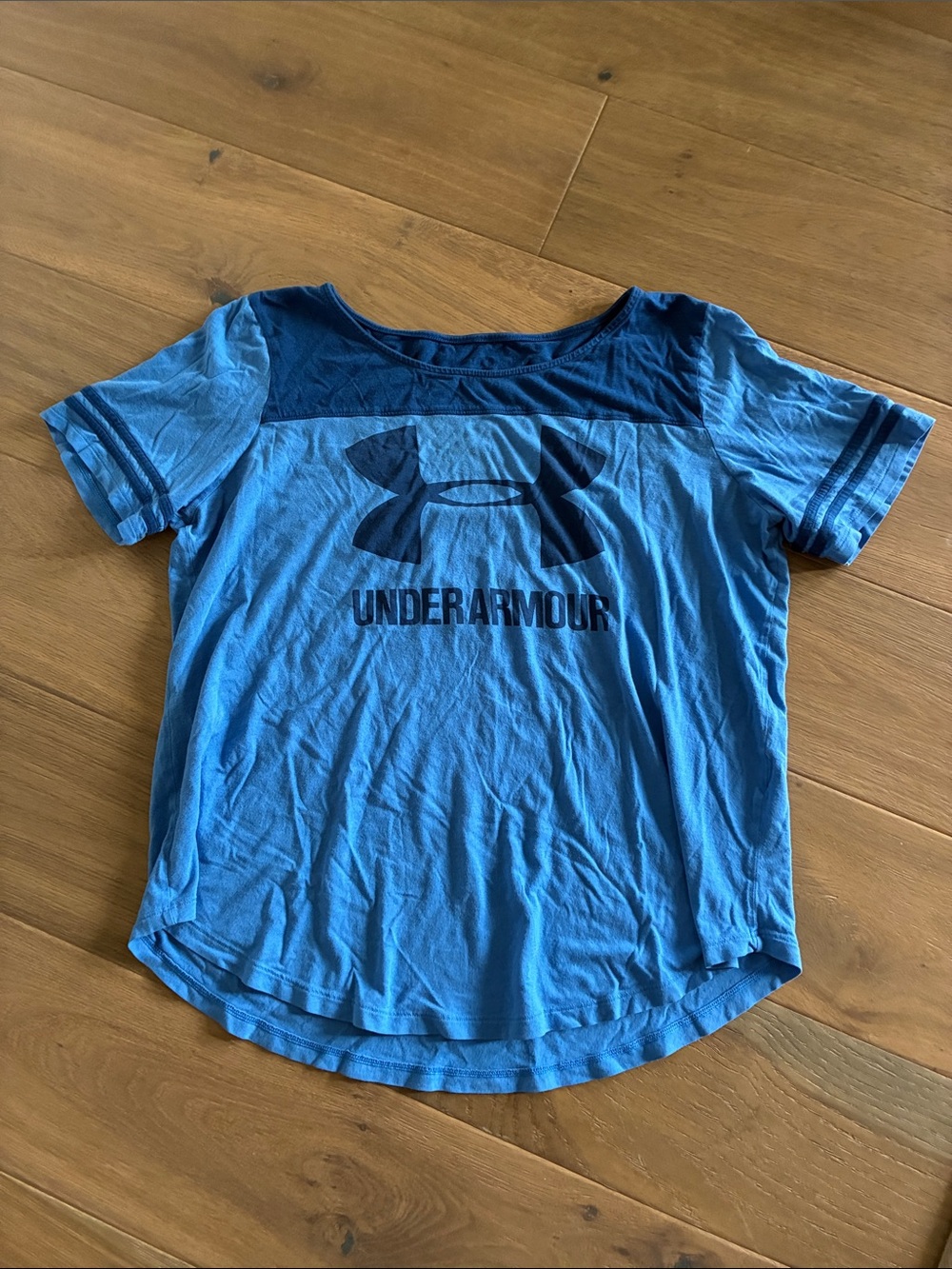 Under Armour Women’s Blue Logo Short Sleeve Athletic Tee